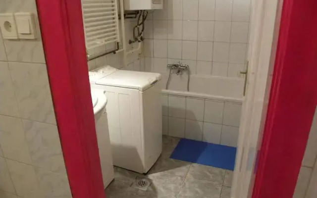 Market Square Apartment