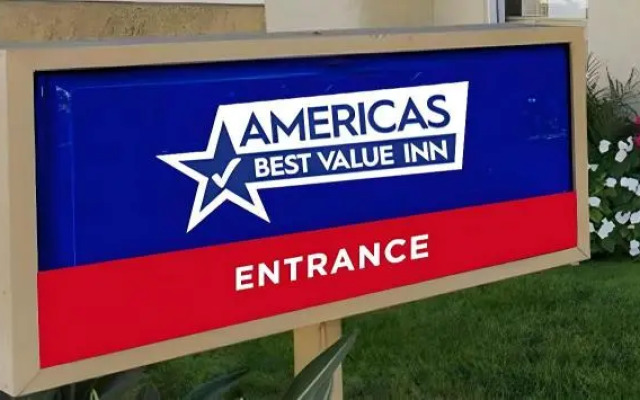 Americas Best Value Inn & Suites Forsyth