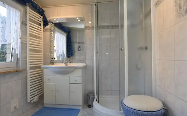 Rustic Escape in Kropelin