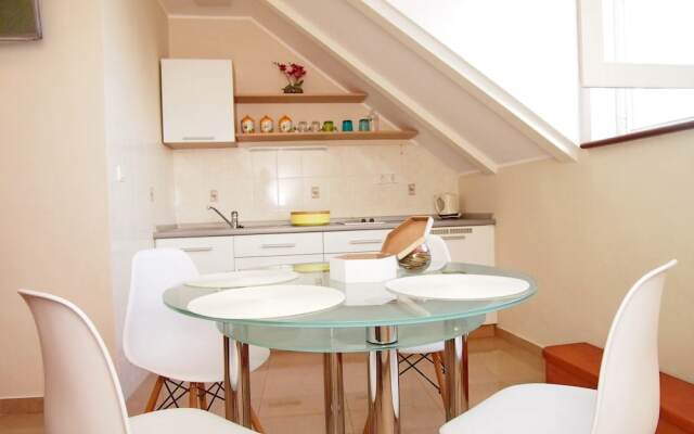 Apartments & Rooms Ivusic