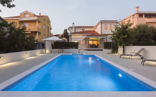 Seaside Villa in Zadar With Swimming Pool