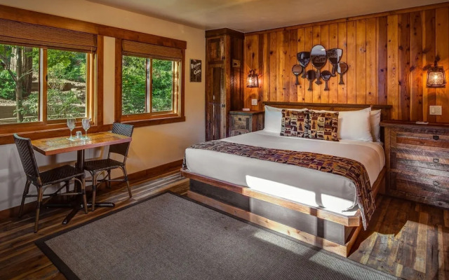 Cedar Glen Lodge