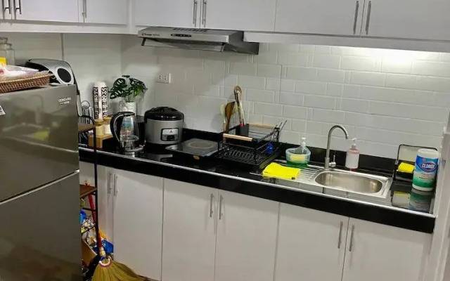 1 Bedroom With Free Parking