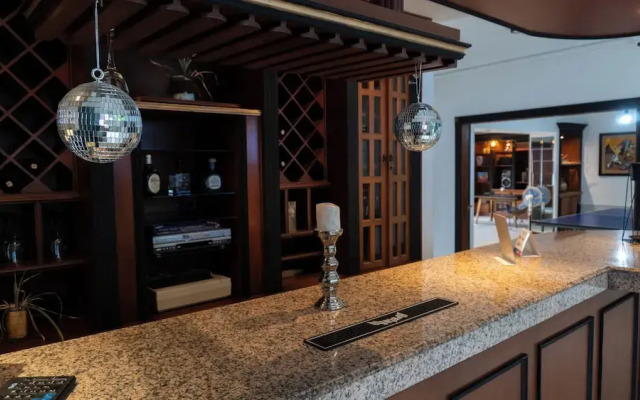 La Clave House