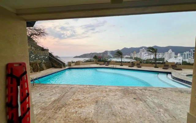 Edificio el Peñón del Rodadero Apto 1102 B