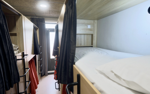 Ideal Youth Hostel