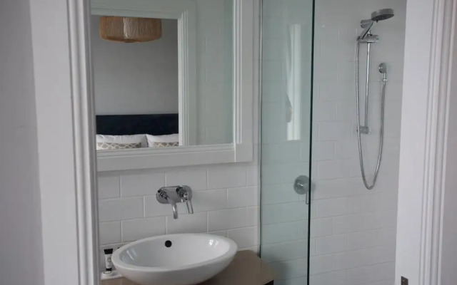 Seabreeze Hotel