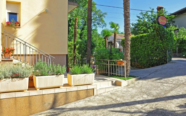 Apartments with a parking space Opric, Opatija - 7728