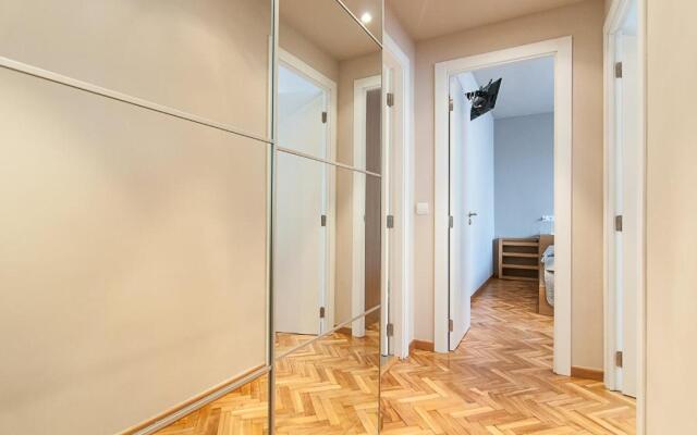 Weflating Diagonal Apartments