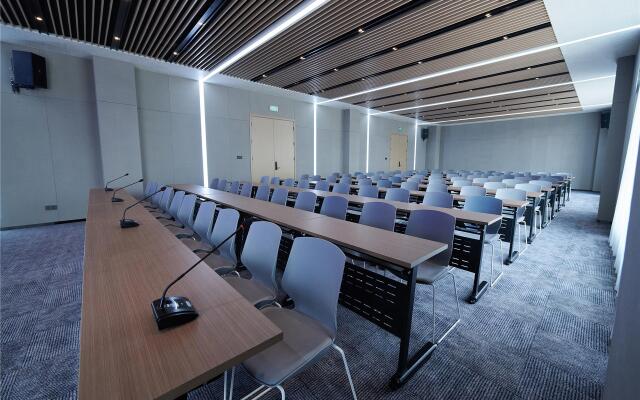 Starway Hotel Jiaozuo Spring City International Trade Plaza