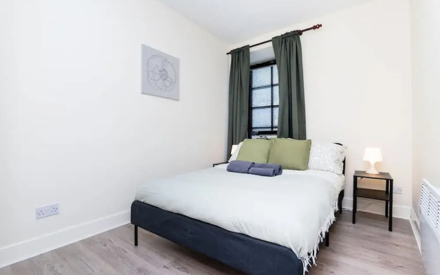 2 Bed Flat-ground Floor-parking
