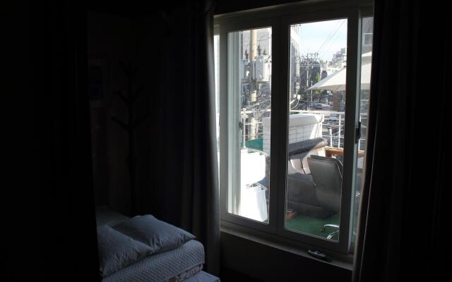 Hongdae Orange Guesthouse