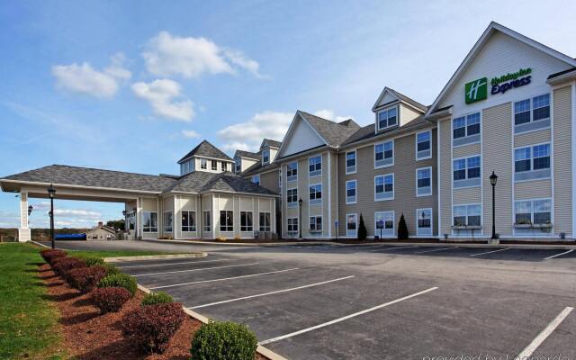 Holiday Inn Express Mystic by IHG