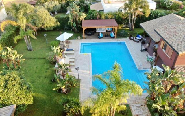 Depandance con Piscina e Jacuzzi
