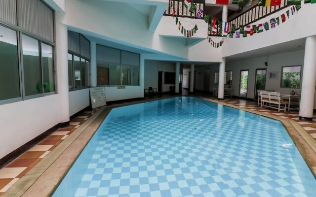 Nida Rooms Srichandon 12 Night Villa at Paradise Lodge and Spa Hotel