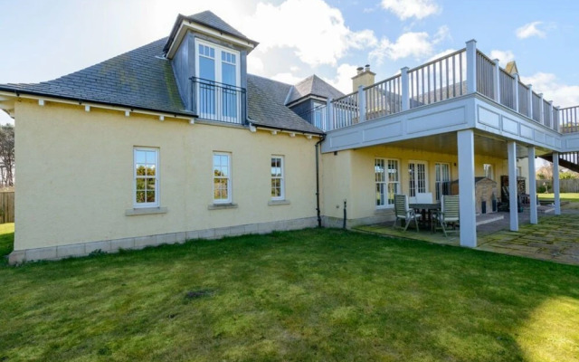 Roe Cottage