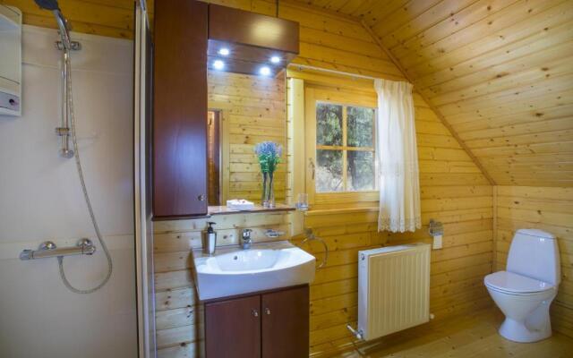 Ricky Chalet Near Troodos