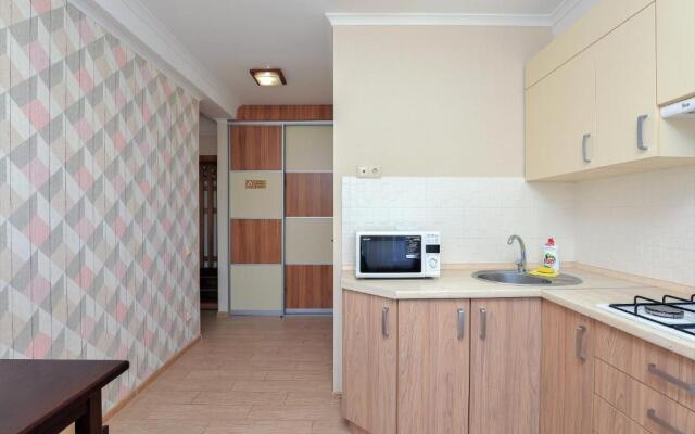 Apartment on Obolonskiy Prospect 16V