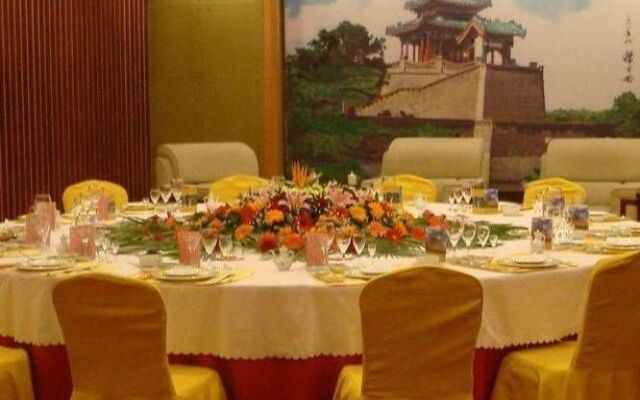 Zhaodu Hotel - Handan