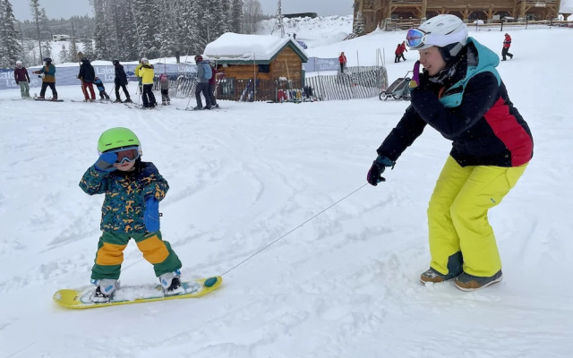 Storm Mountain Lodge Cabins & Dining