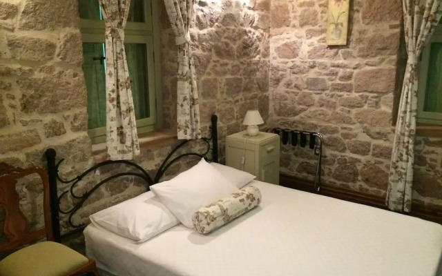 Cunda Has Konak Otel