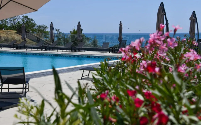 Hotel Topaz 4* Cap Aurora