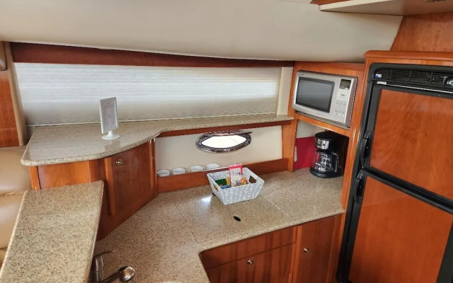 Dockside Boat & Bed Long Beach