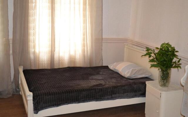 Guest house Amazon