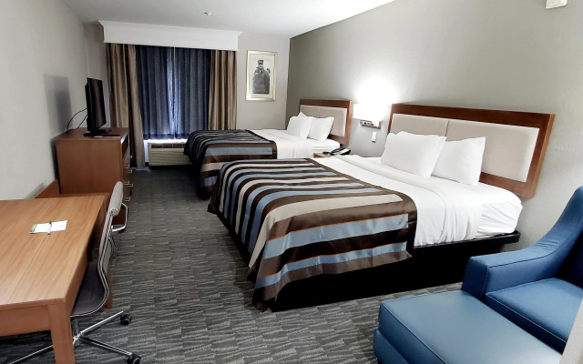 Spark by Hilton Tupelo