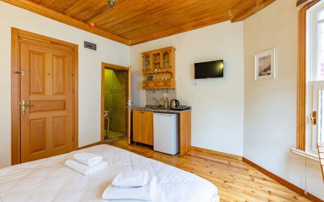Cozy Flat Near Trendy Attractions in Balatfatih--