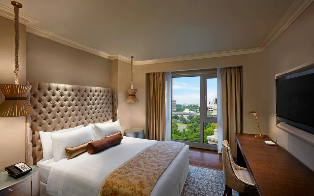 ITC Grand Chola, a Luxury Collection Hotel, Chennai – Guest Rooms – Chennai
