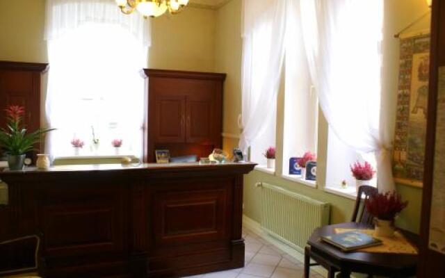 Kurort Agnes Willa Sanssouci-Dauc LTD