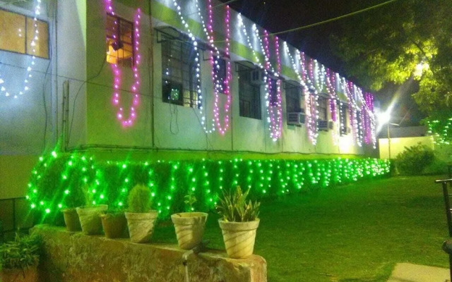 Hotel Ambika Palace