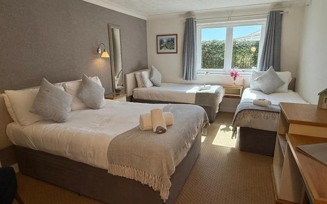 River Haven Hotel