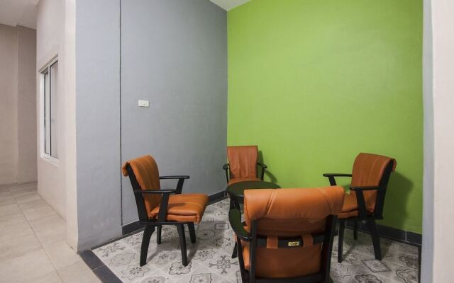 OYO 1095 Rap Hotel