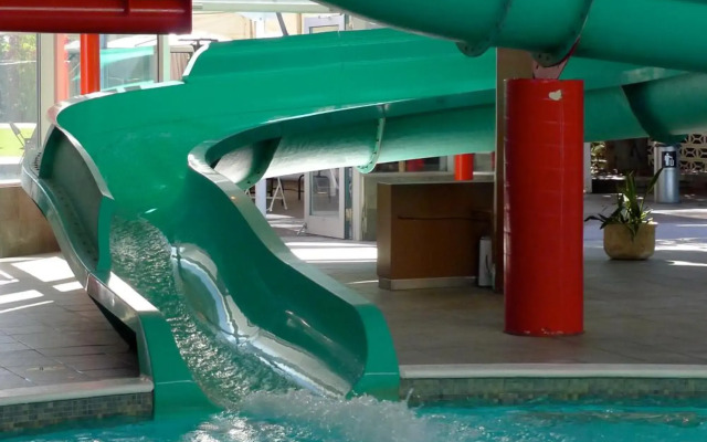 Armon Plaza Montreal Airpt, Trademark Collection by Wyndham