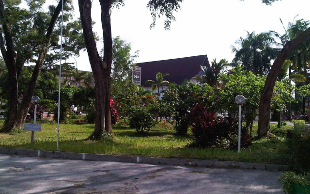 OYO 2422 Rama Hotel