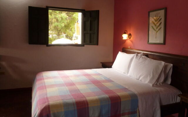 Hotel Mision Santa Barbara RNT 4799