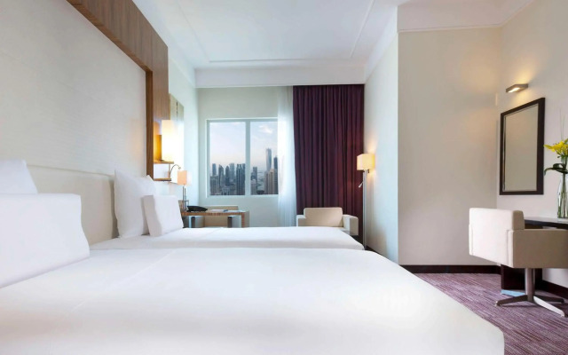 Pullman Dubai Jumeirah Lakes Towers - Hotel & Residence