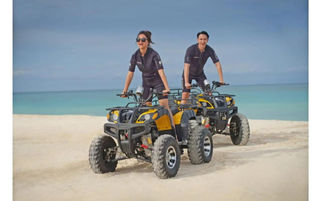 Mari Mari Backpackers Lodge, Mantanani Island