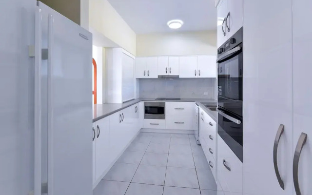Bella Vista East 5