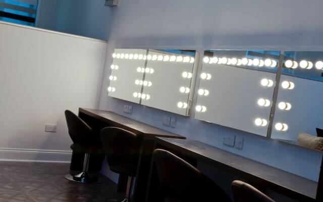 Temple Court Cavern Quarter Apartments