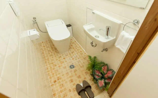 South Window Onna-son