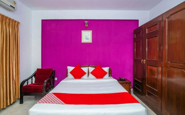 Uv Comforts By OYO Rooms