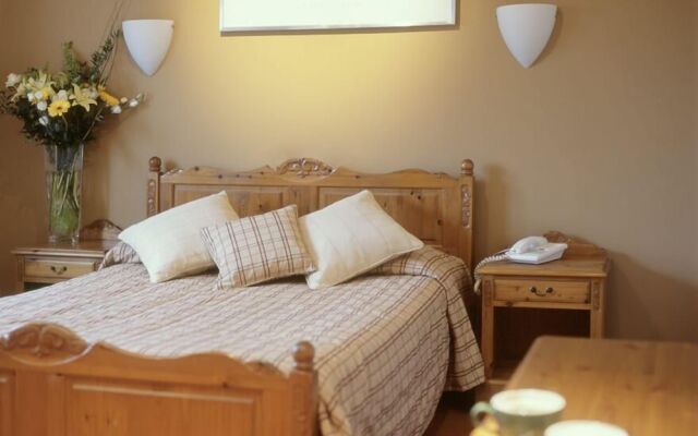 Whoop Hall Hotel and Leisure