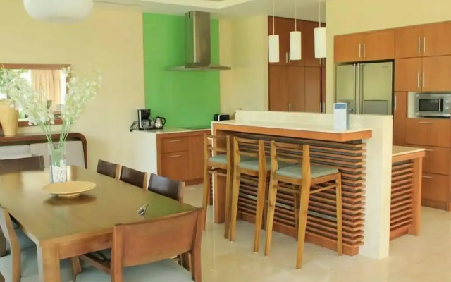 Ocean Villas Beach Resort