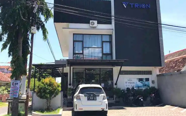 Trion Syariah near Stasiun Banyuwangi