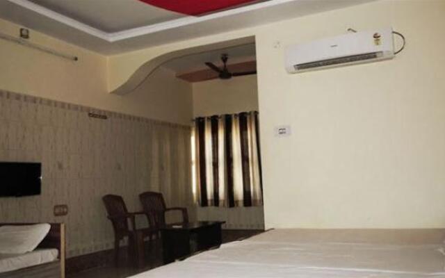 Hotel Poonam Palace