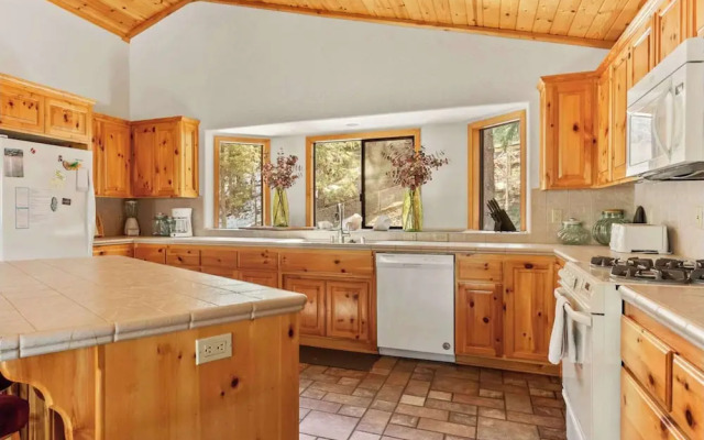 Hunter's Retreat in Upper Moonridge!