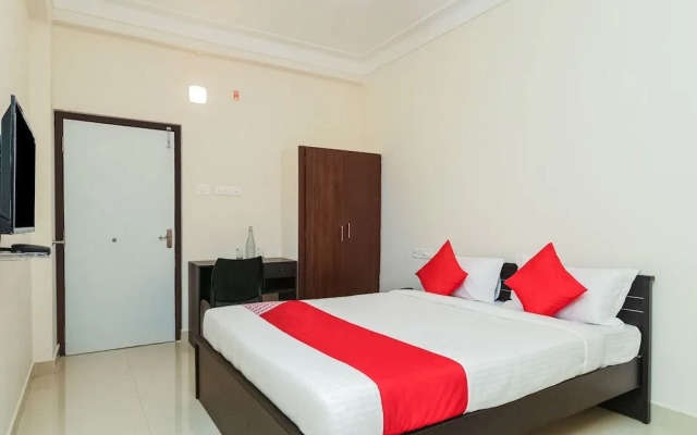 OYO Flagship 25071 Opp Amulya Hospital